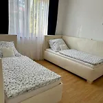 U Hraničního Zámečku Hlohovec U Břeclavě Vila *